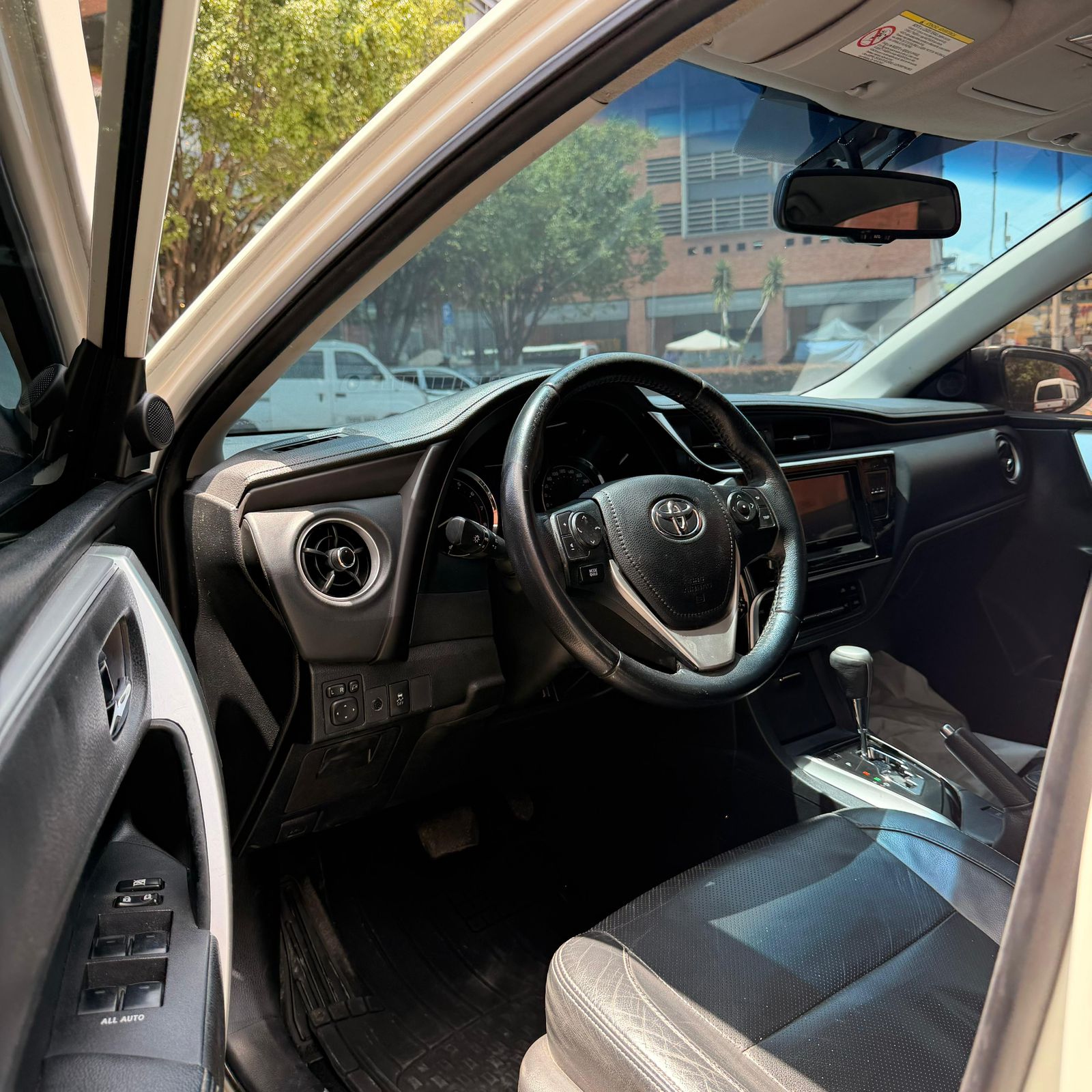 TOYOTA COROLLA SE-G AT 1.800CC 4X2 2018