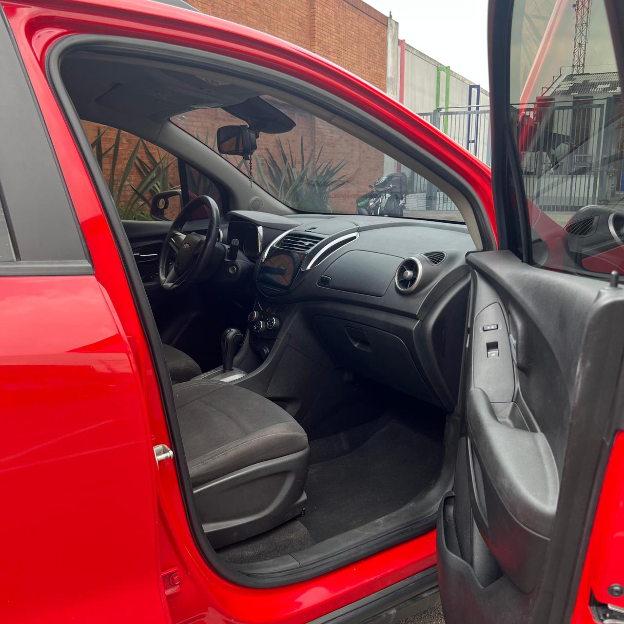 CHEVROLET TRACKER LT 2015