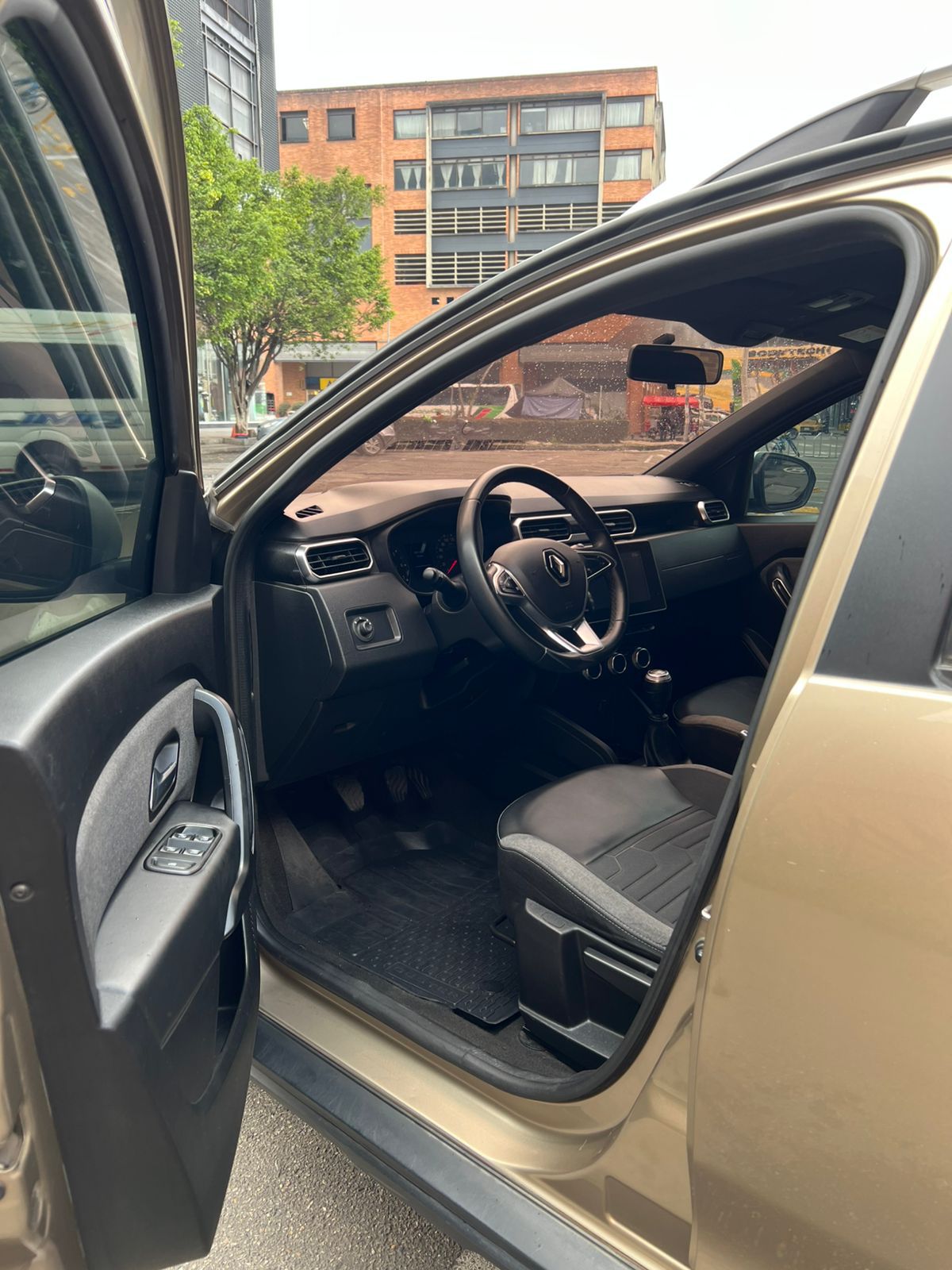 RENAULT DUSTER INTENSE 1.3 TURBO 2022