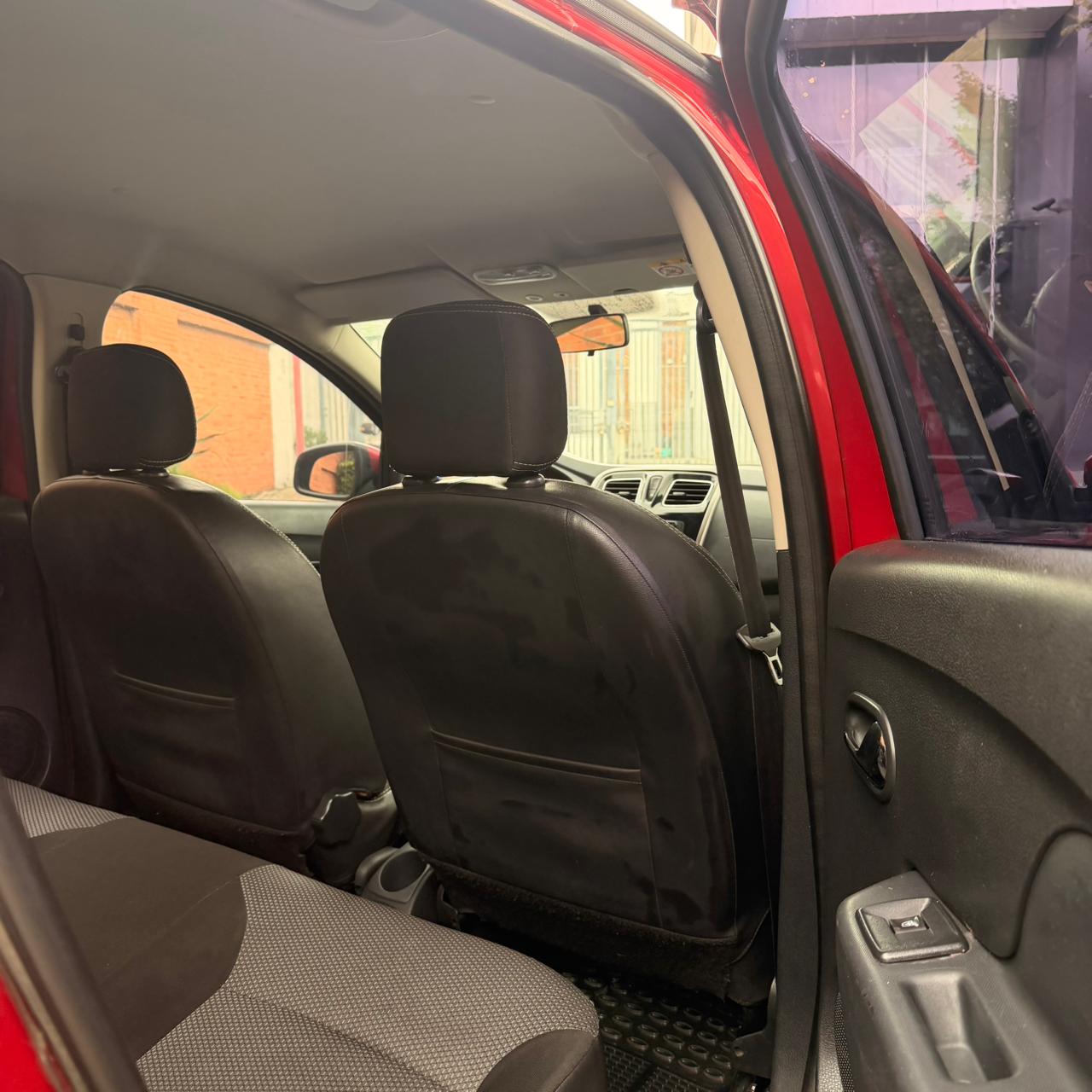 RENAULT LOGAN PRIVILEGE