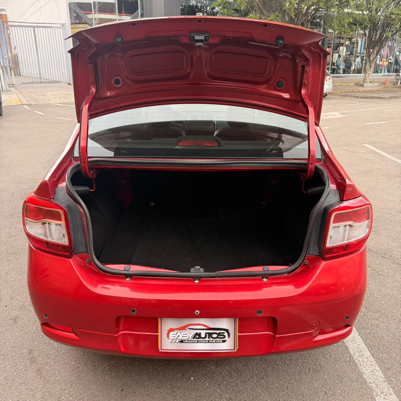 RENAULT LOGAN PRIVILEGE