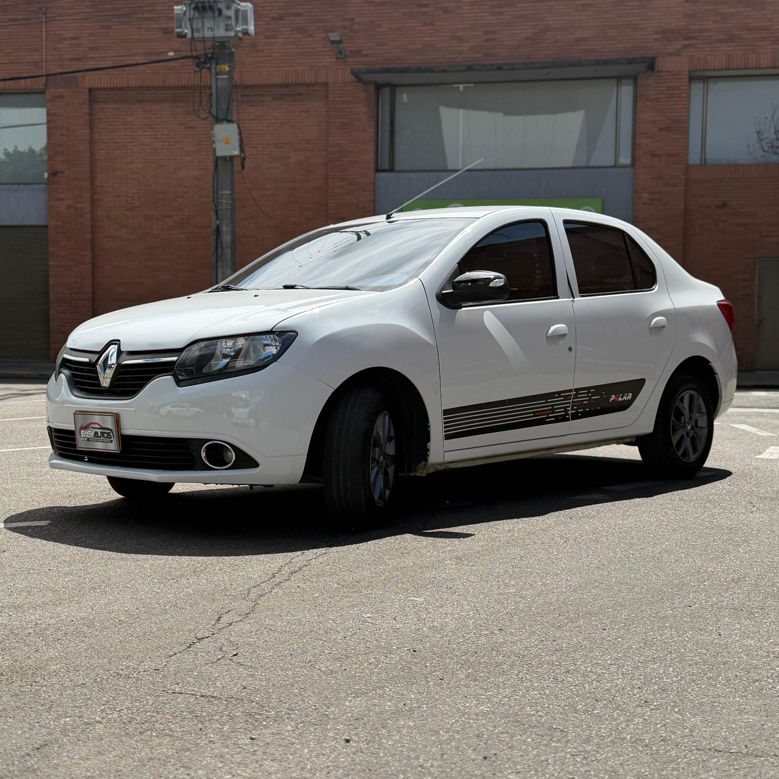 RENAULT LOGAN PRIVILEGE INTES(POLAR) MT 2019