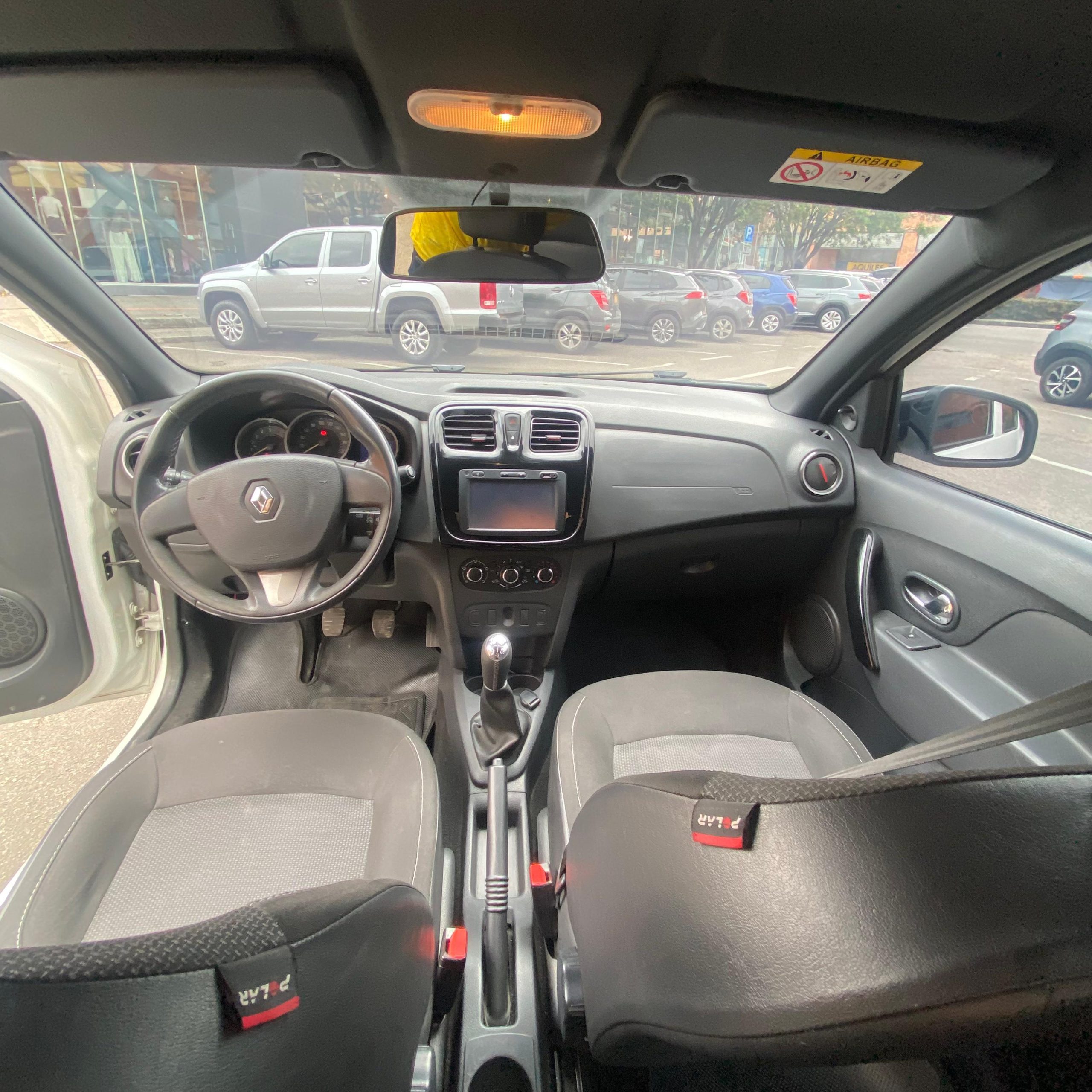RENAULT LOGAN PRIVILEGE INTES(POLAR) MT 2019