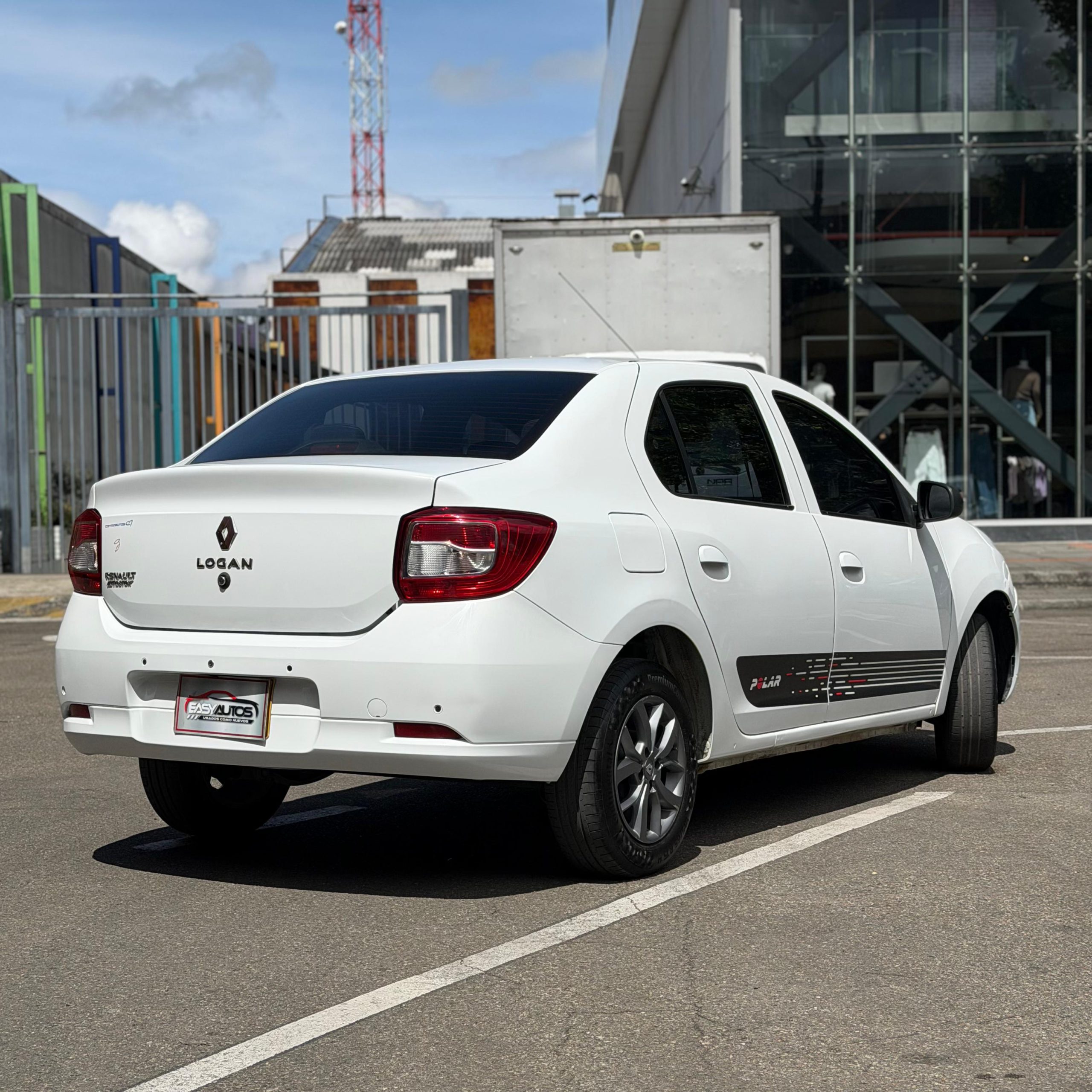RENAULT LOGAN PRIVILEGE INTES(POLAR) MT 2019