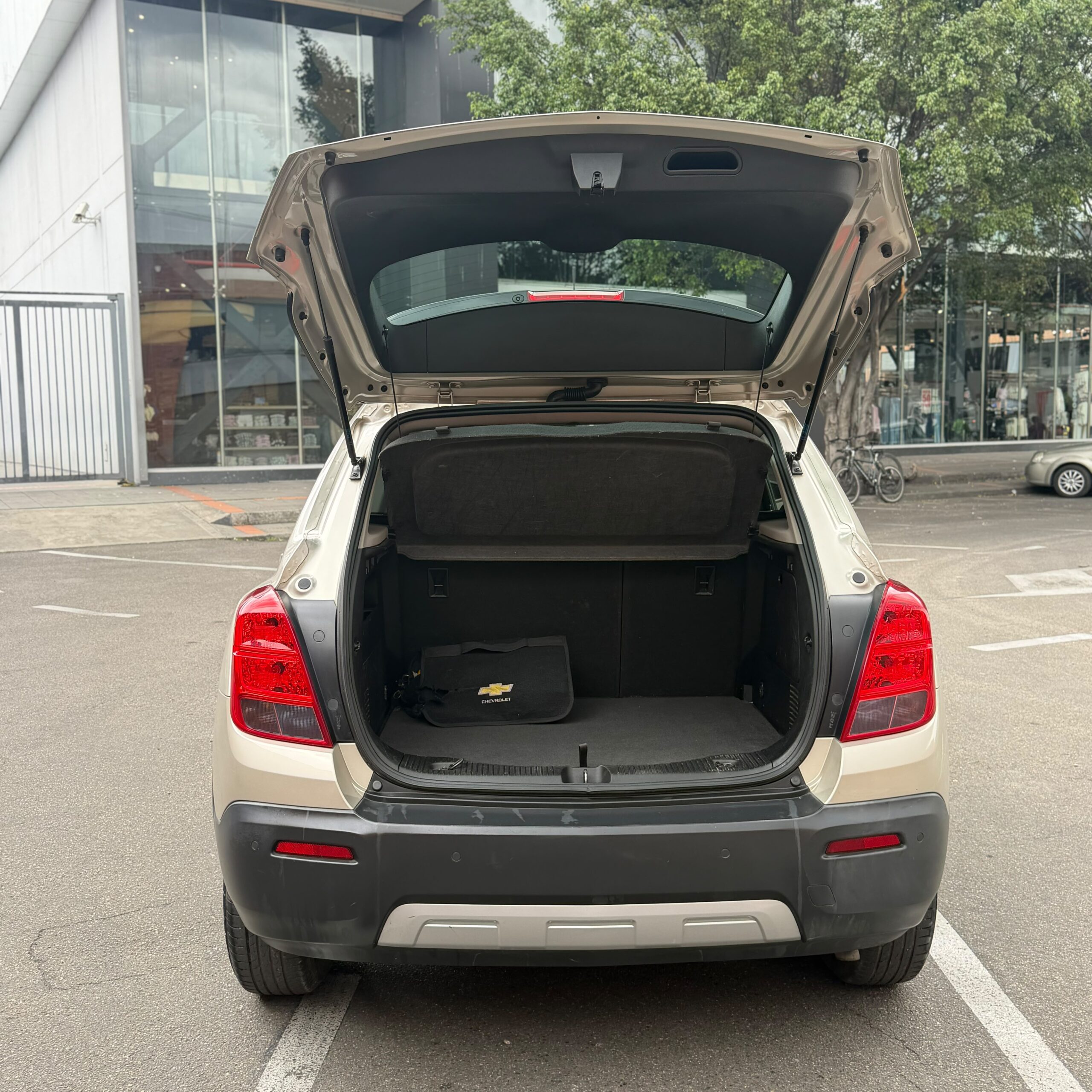 
								Chevrolet Tracker LTZ AT 1.8 2017 full									