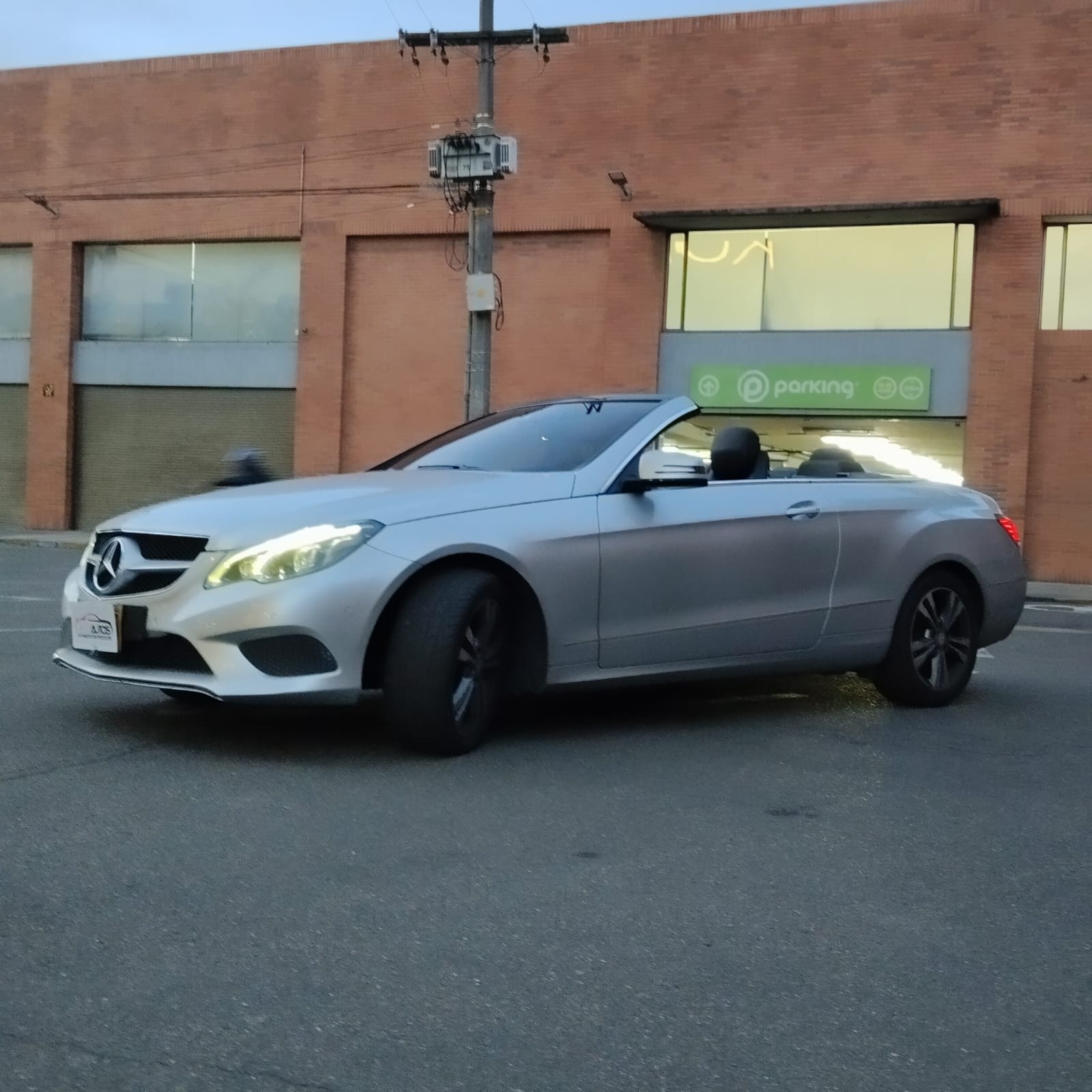 
								Mercedes-Benz E250 Cabrio AT 1.8T 2016 full									