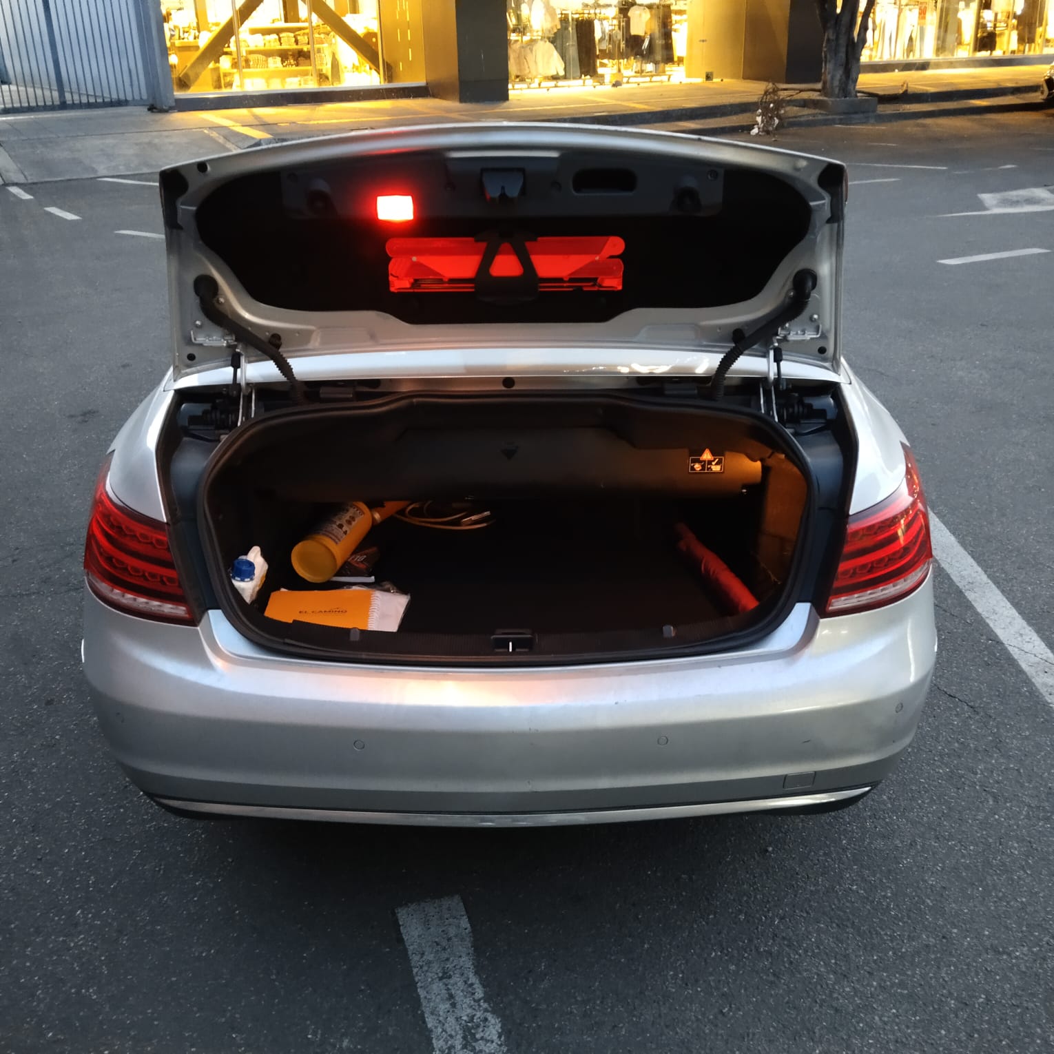 
								Mercedes-Benz E250 Cabrio AT 1.8T 2016 full									