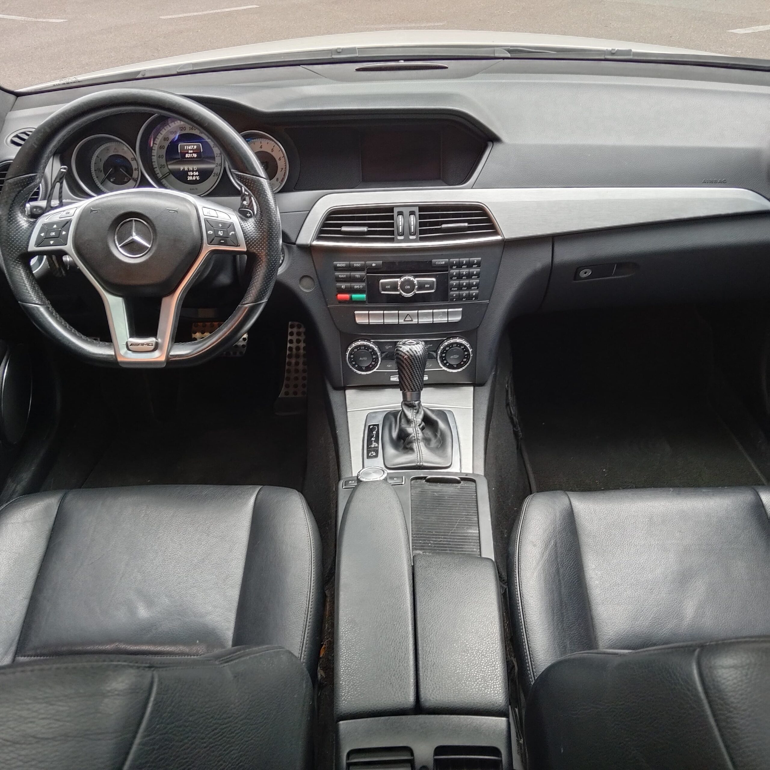 
								Mercedes-Benz C250 CGI BlueEfficiency 2013 full									