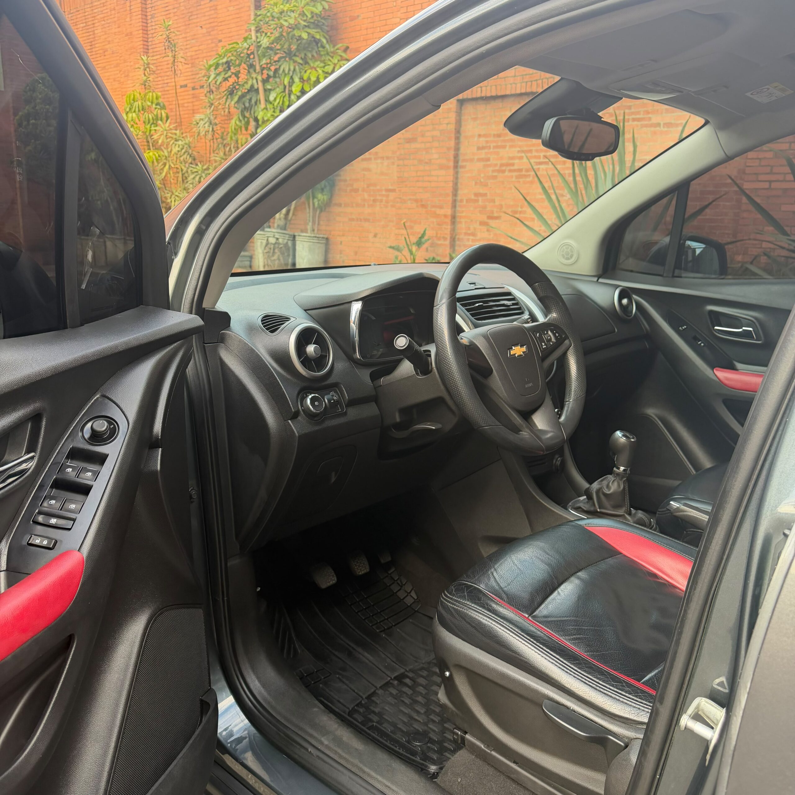 
								Chevrolet Tracker LS MT 1.8 2016 full									