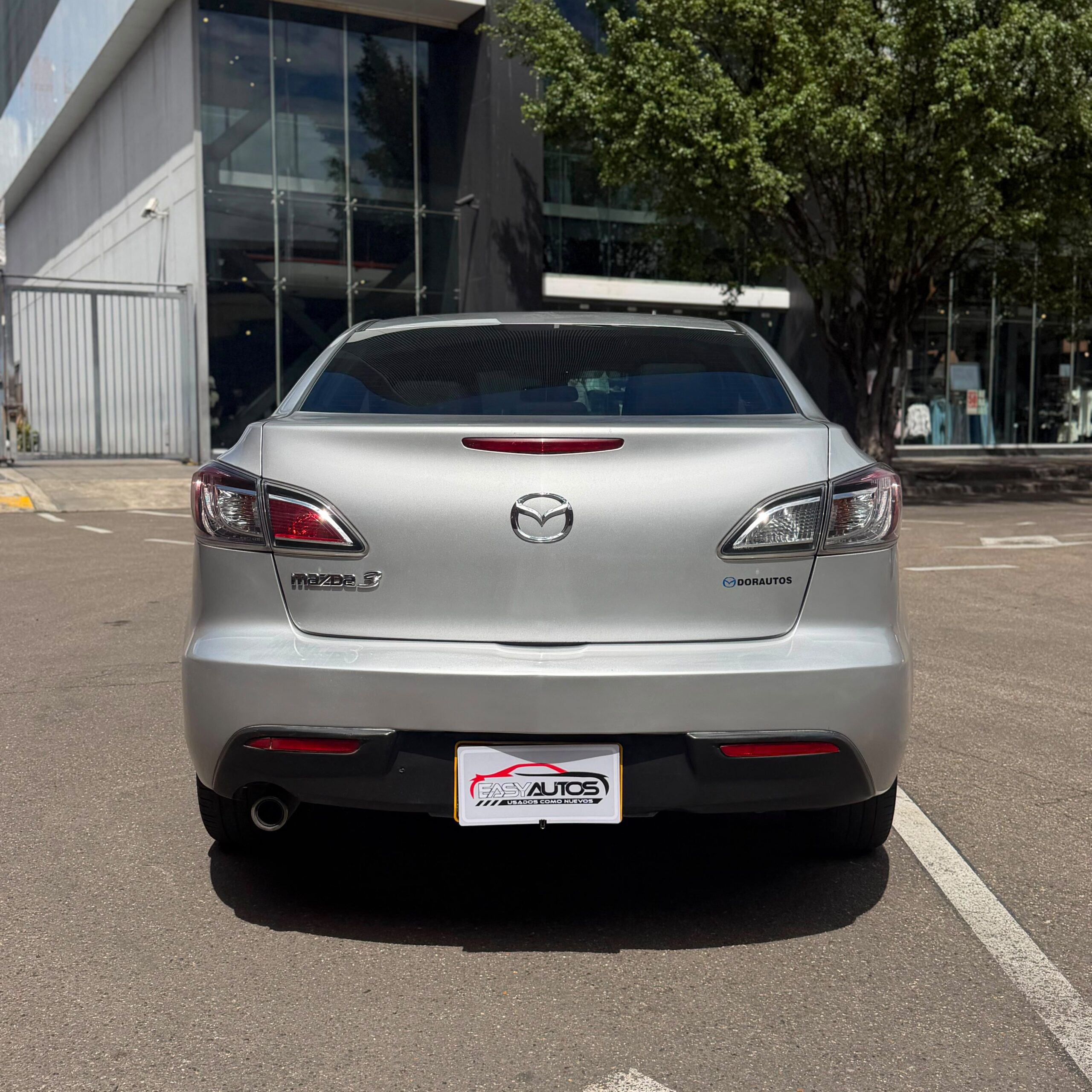 
								Mazda 3 MT 1.6 2011 full									
