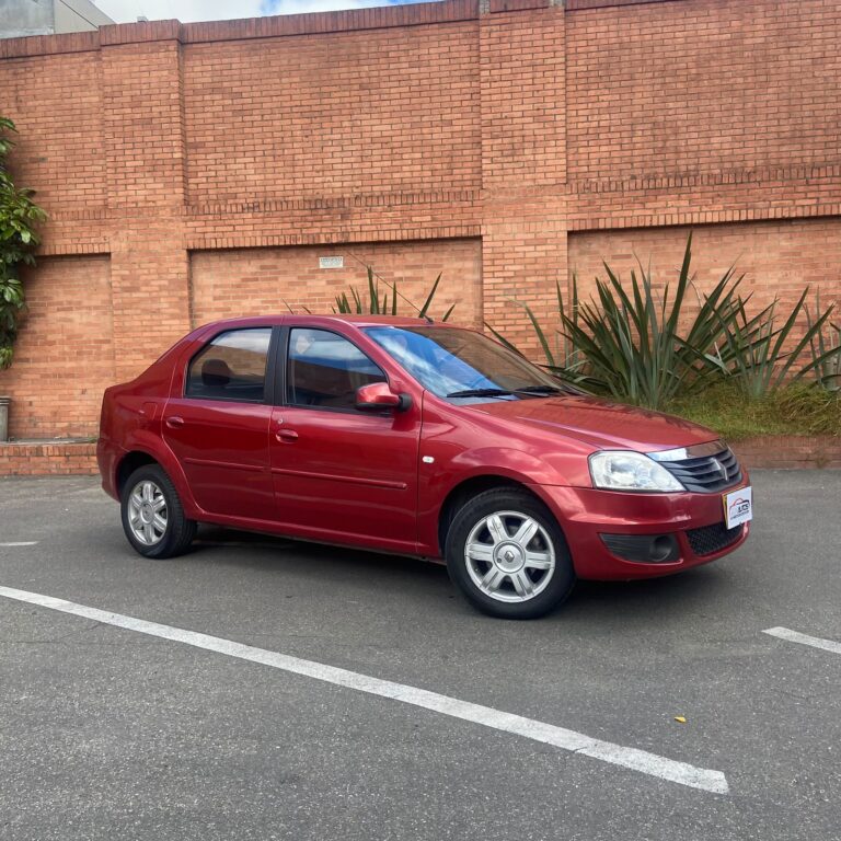 Renault Logan Dynamic MT 1.6 2013