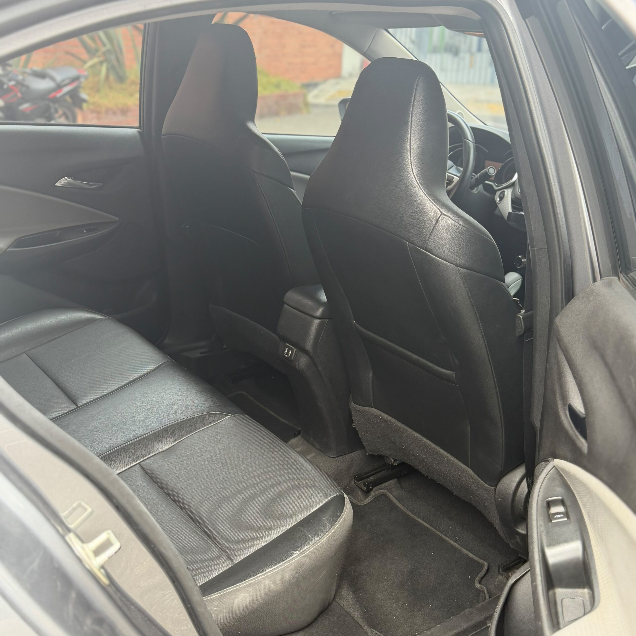 
								Chevrolet Onix Turbo AT 1.0T 2021 full									