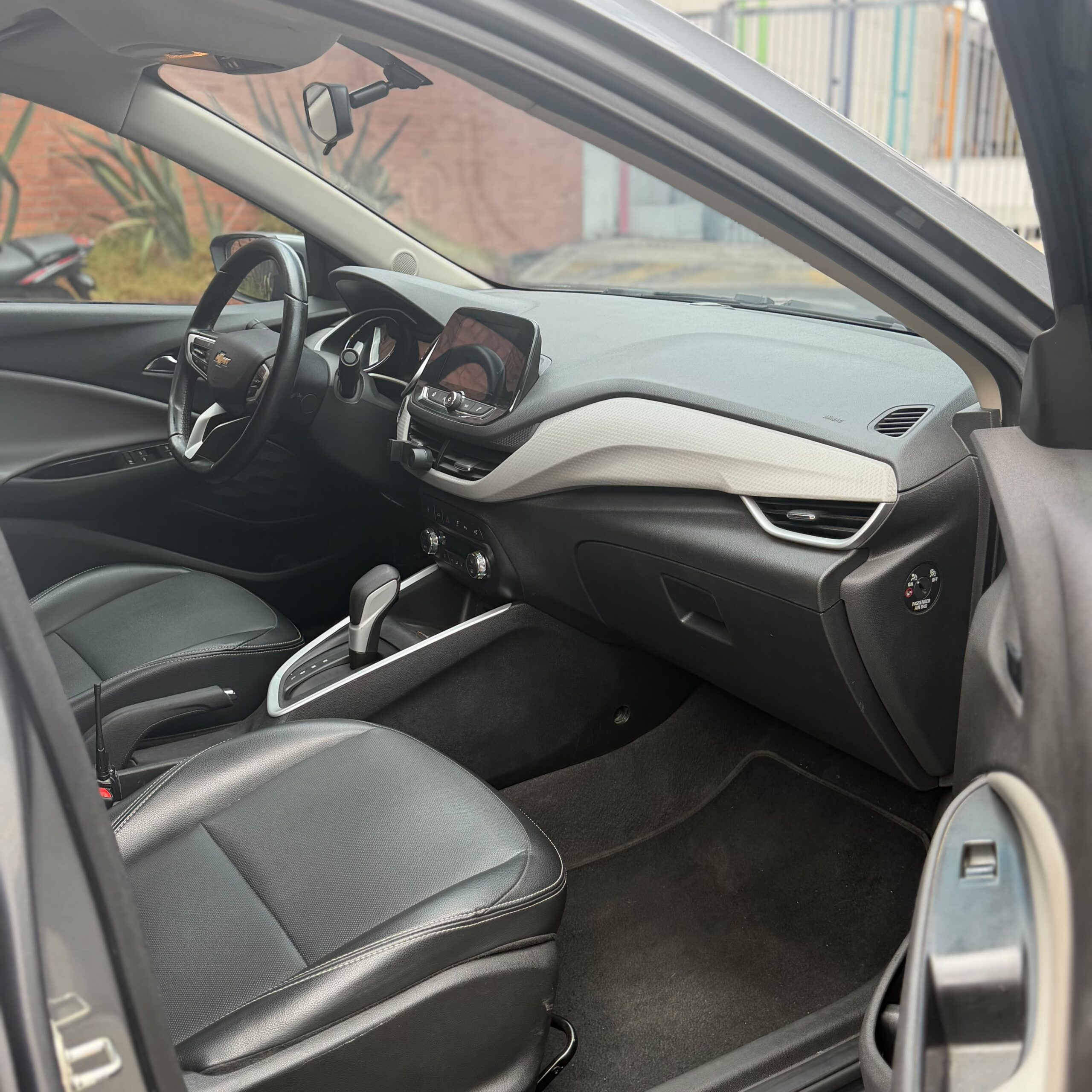 
								Chevrolet Onix Turbo AT 1.0T 2021 full									