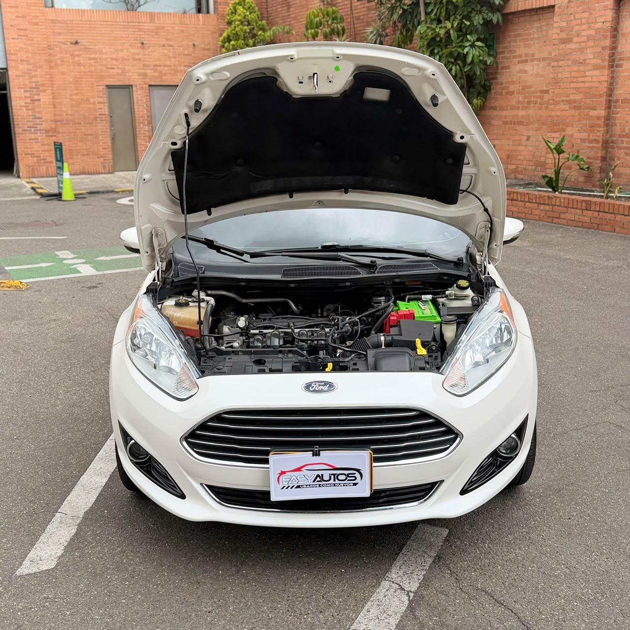 
								Ford Fiesta Titanium MT 1.6 2017 full									