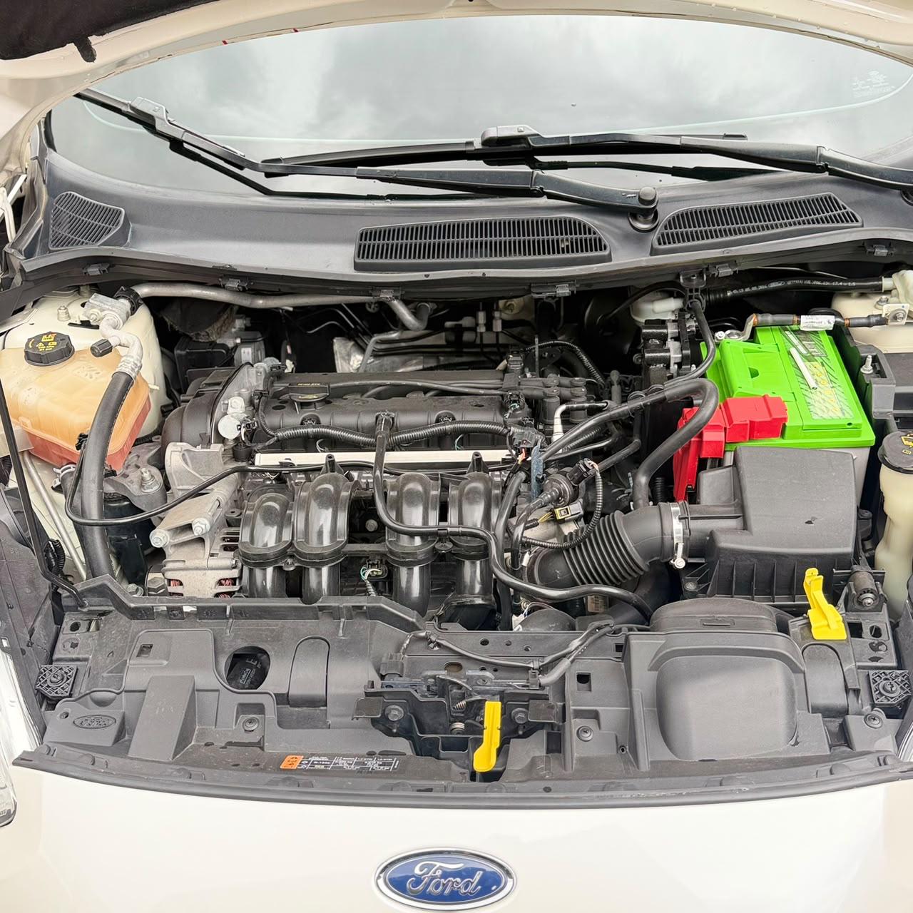 
								Ford Fiesta Titanium MT 1.6 2017 full									